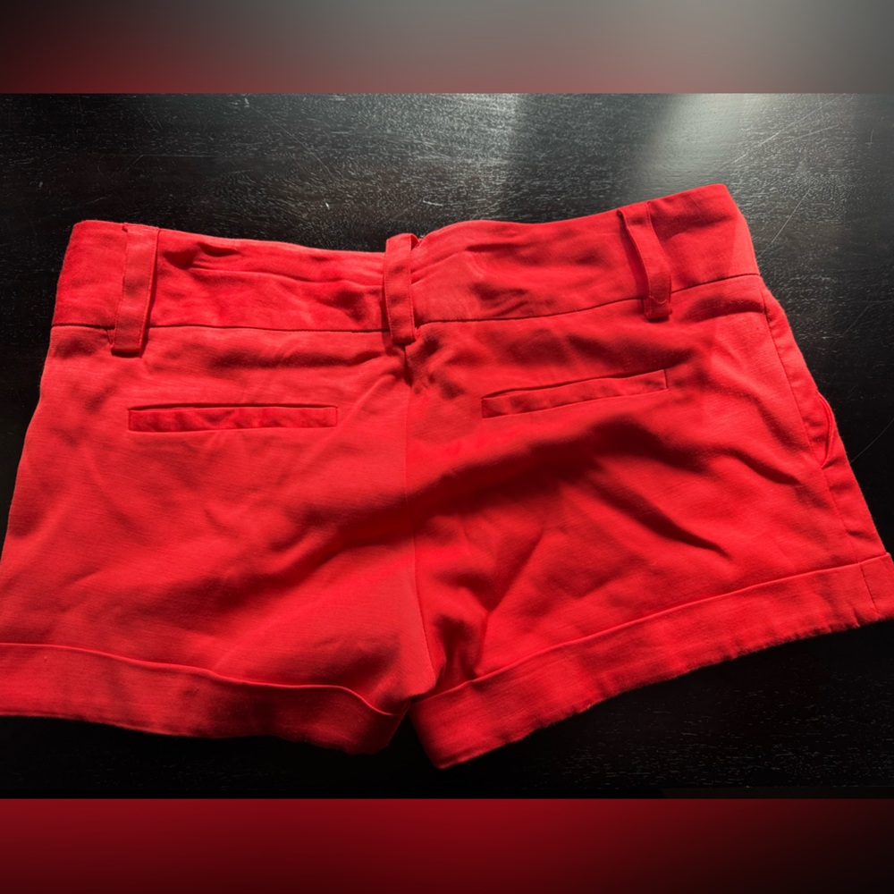 Alice and Olivia red shorts size 4